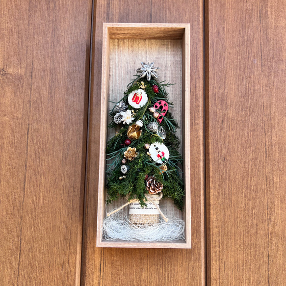 シマエナガのクリスマスツリー　ウッドフレーム　クリスマスフレーム　ナチュラルクリスマス　クリスマスツリー　北欧　置き型 6枚目の画像