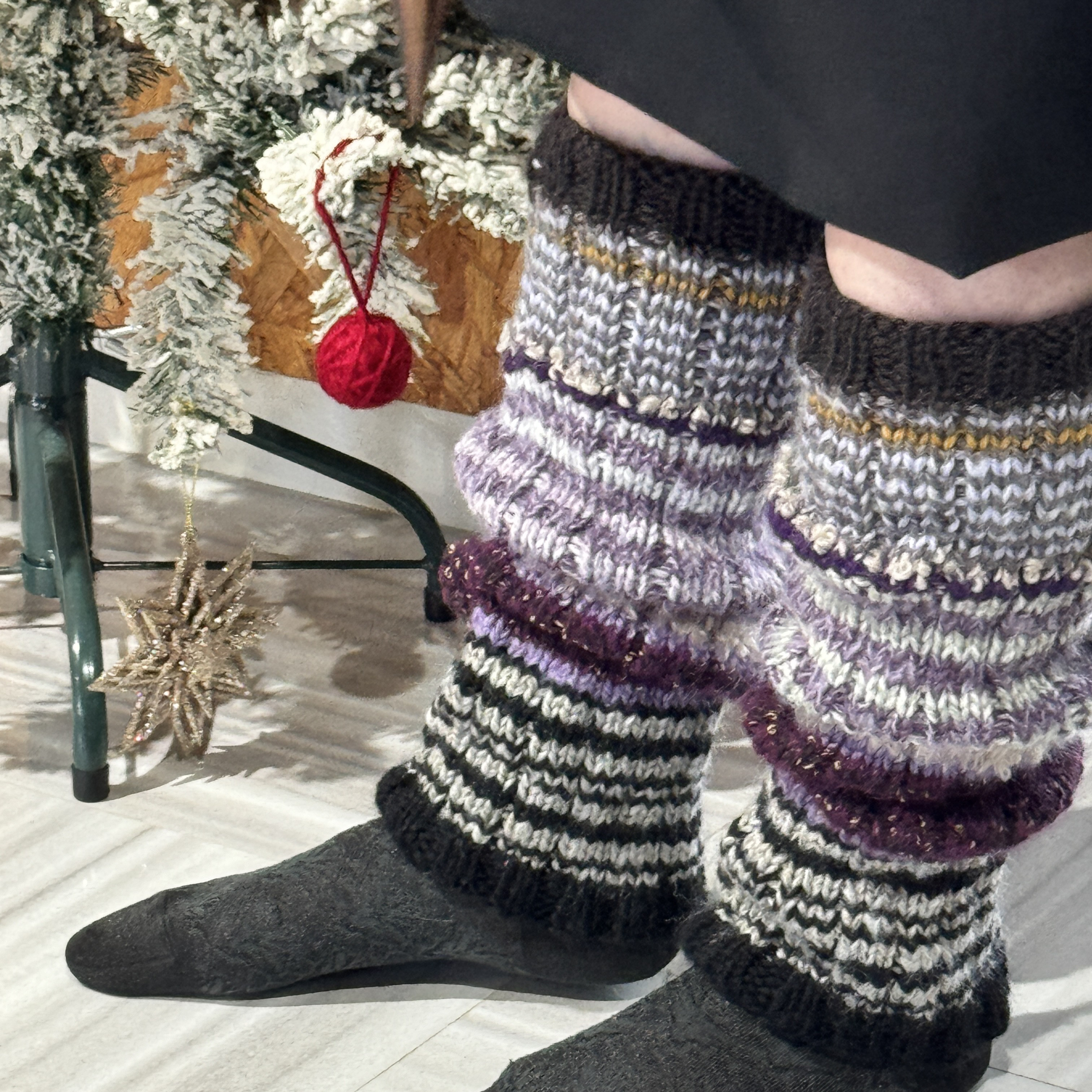 大人なマルチカラーのレッグウォーマー