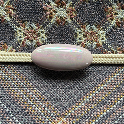 ビンテージ陶磁タイルのまろやかなモーブの帯留め「瞑想」 12枚目の画像
