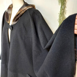 黒×黒チェックポンチョ　～　羽織る　コート　ジャケット　コスプレ　ケープ　マント 4枚目の画像