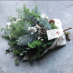 生の針葉樹たっぷり~モミの木入り~フレッシュクリスマススワッグ