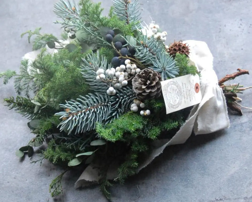 生の針葉樹たっぷり~モミの木入り~フレッシュクリスマススワッグ