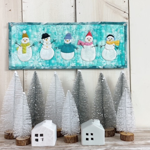 サンタクロースとスノーマンのクリスマスタペストリー パッチワーク