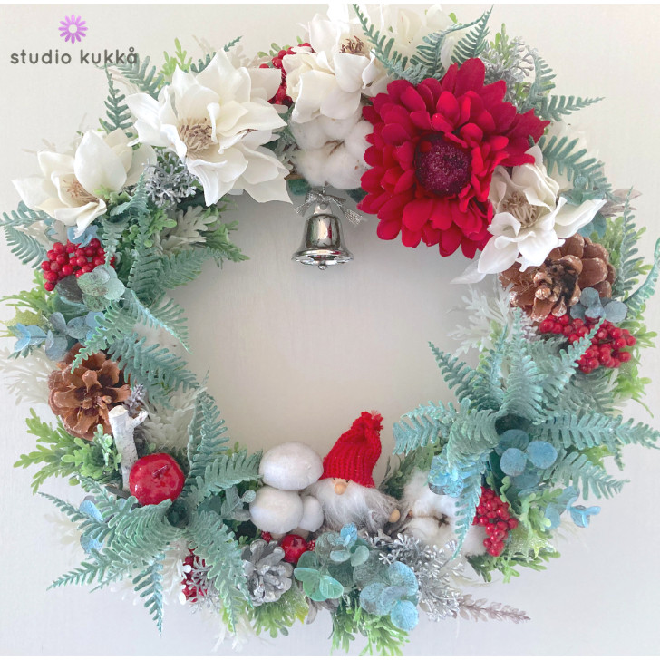 送料無料 直径33cm♡サンタとダリアのクリスマスリース コットンとベルミックス　きのこと木の実