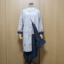 着物リメイク　白大島紬×黒大島紬　リバーシブルコート 着物リメイク 白大島紬×黒大島紬 リバーシブルコート