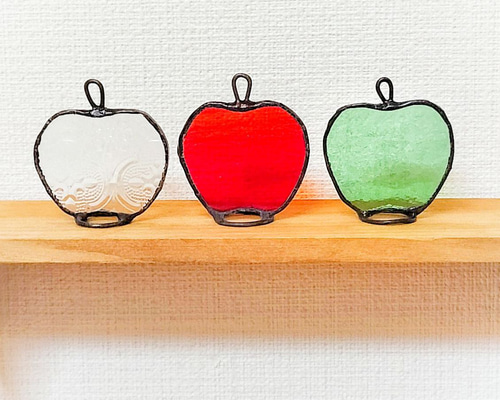 Apples！ ステンドグラスのりんご・リンゴ・林檎 サン
