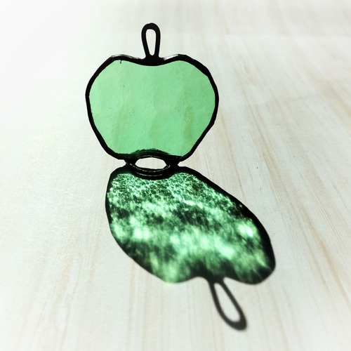 Apples！ ステンドグラスのりんご・リンゴ・林檎 サンキャッチャー