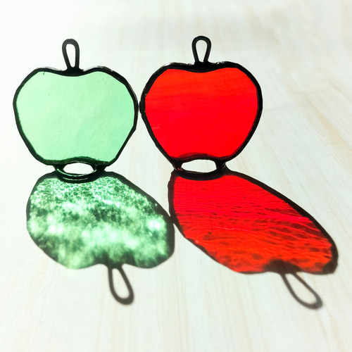 りんご4点セット　林檎のステンドグラスランプとAppleガラス小物 リンゴ 〔apple〕 - オリジナルランプの専門店 Nijiiro Lamp