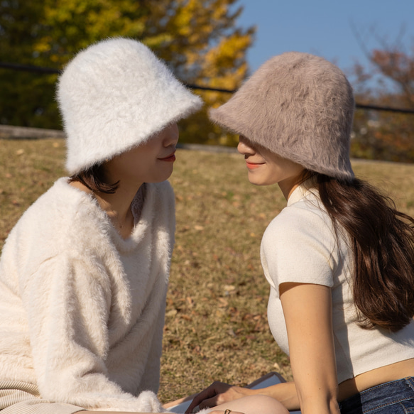 Bucket hat ( faux far) 1枚目の画像