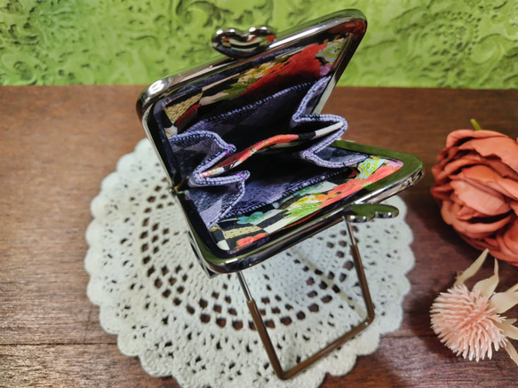 リボン刺繍の梅のミニ財布 4枚目の画像