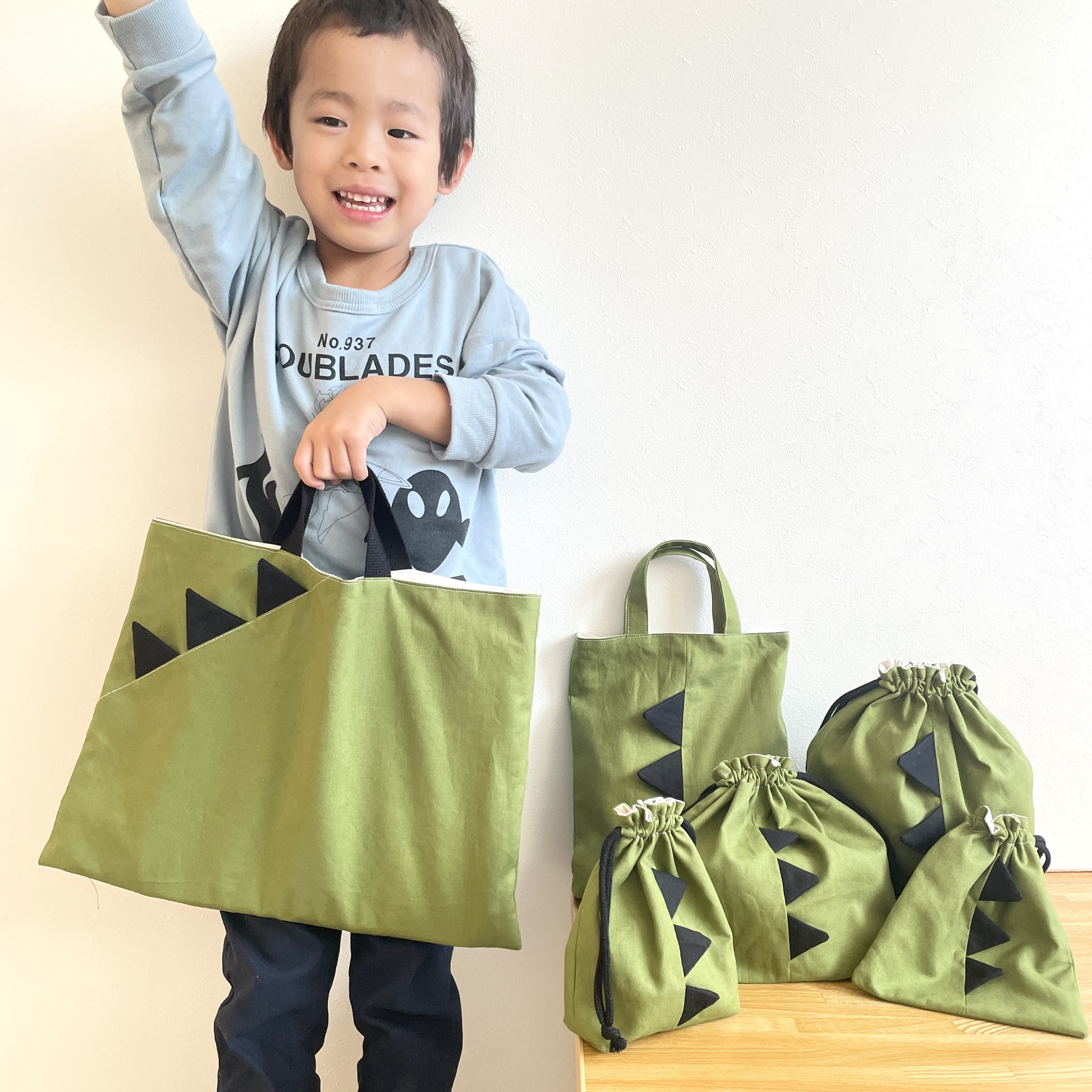 恐竜達の入園入学6点セット　サイズオーダー可　入園入学2025