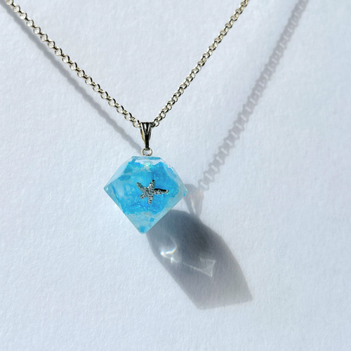 ダイヤアクアマリンネックレス / 天然石 / レジン / 海 ネックレス