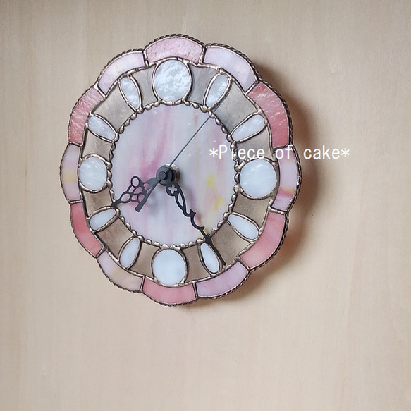 ステンドグラスの掛け(電波)時計＜ピンク花型＞＜電波時計 (CL05D)時計(スイープ）クロック　ピンク　ホワイト＞ 2枚目の画像