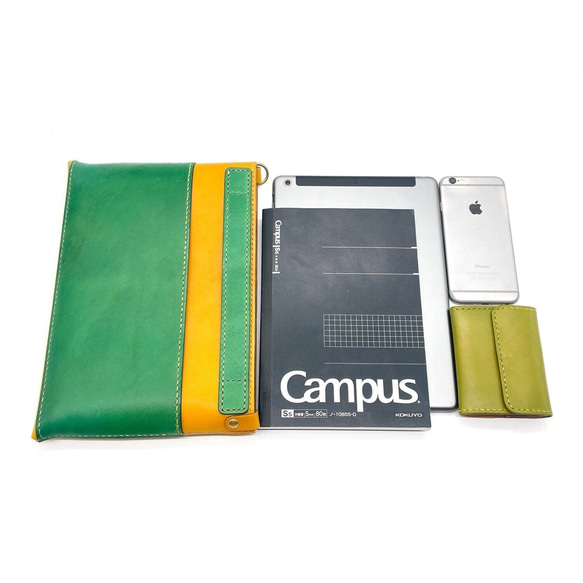 【現物販売・サンプルセール】iPadも入るA5サイズの革製4WAYバッグインバッグ ショルダー サコッシュ 5枚目の画像