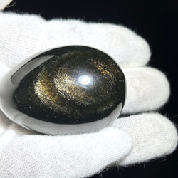 艶々　たまご型　天然石　ゴールデンオブシディアン（黒曜石）1個　約50ｍｍ　天然石インテリア・置物として 7枚目の画像