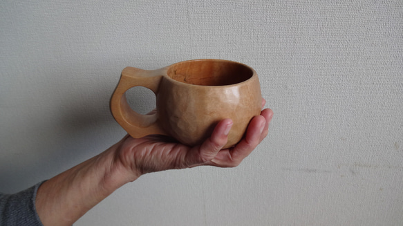 楓の一木彫りコーヒーカップ　マット仕上げ 8枚目の画像