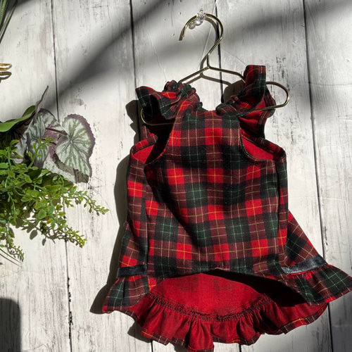 犬服 チェックワンピースクリスマス ペット服・アクセサリー Momo