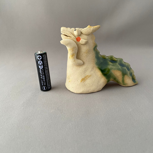 2024年干支辰年招福招き龍F 干支の置物 辰 龍 竜 ドラゴン 手作り陶器