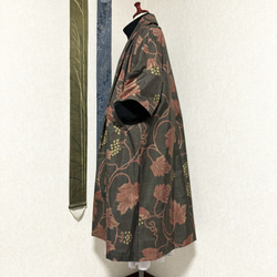 大島紬で作ったコート　寒草 3枚目の画像