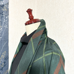 大島紬で作ったコート　冬芽 5枚目の画像