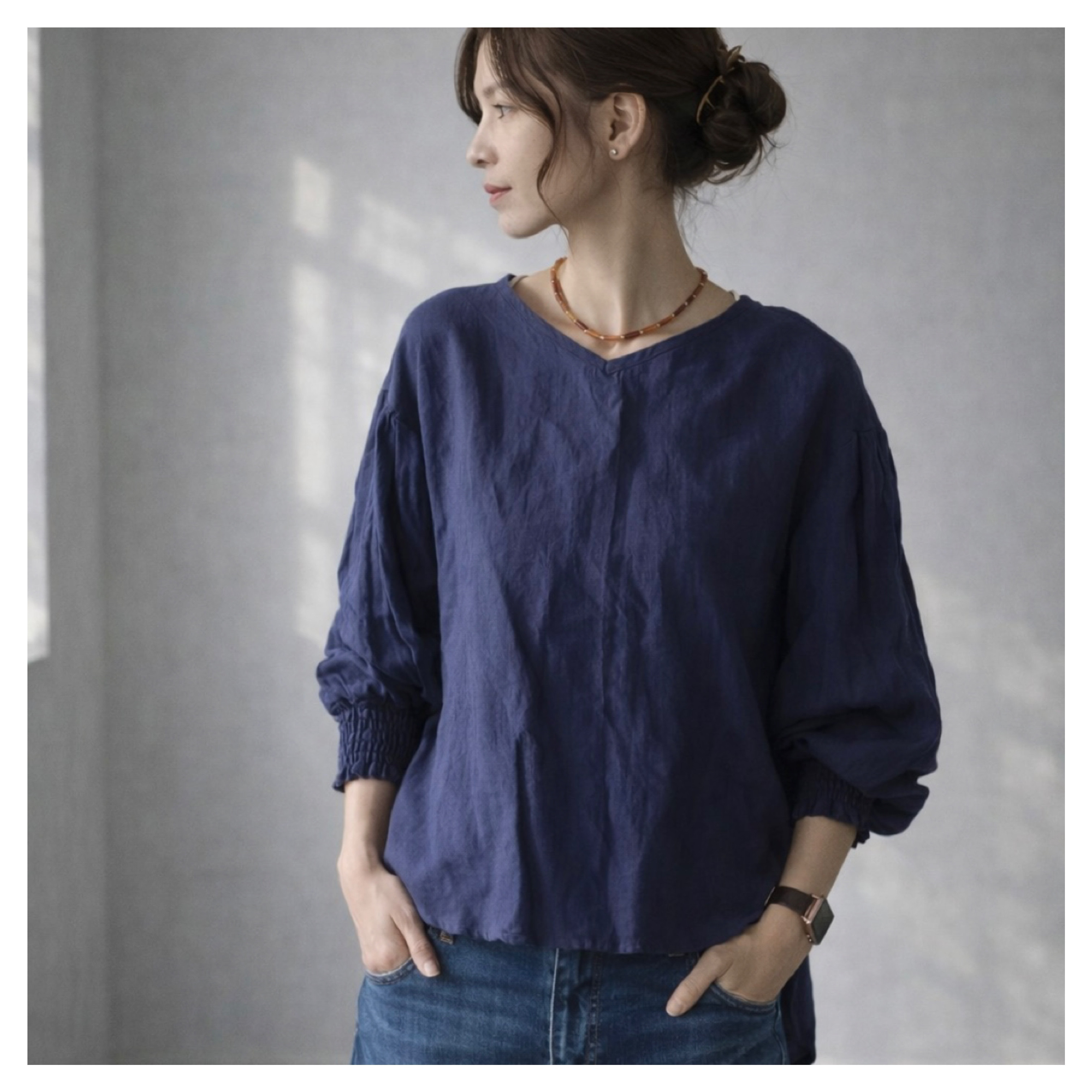 くったりベルギーリネンブラウス／ボリュームシャーリング袖／バックリボン／ネイビー／linum jean