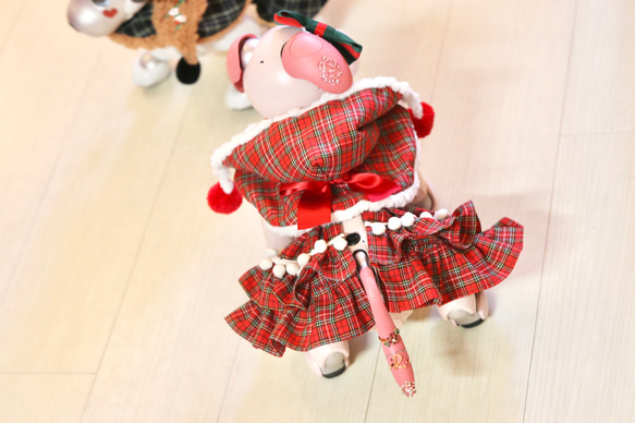 aibo リバーシブルフーディー：ホリデー（aiboちゃん用・ハンドメイドのお洋服） 12枚目の画像