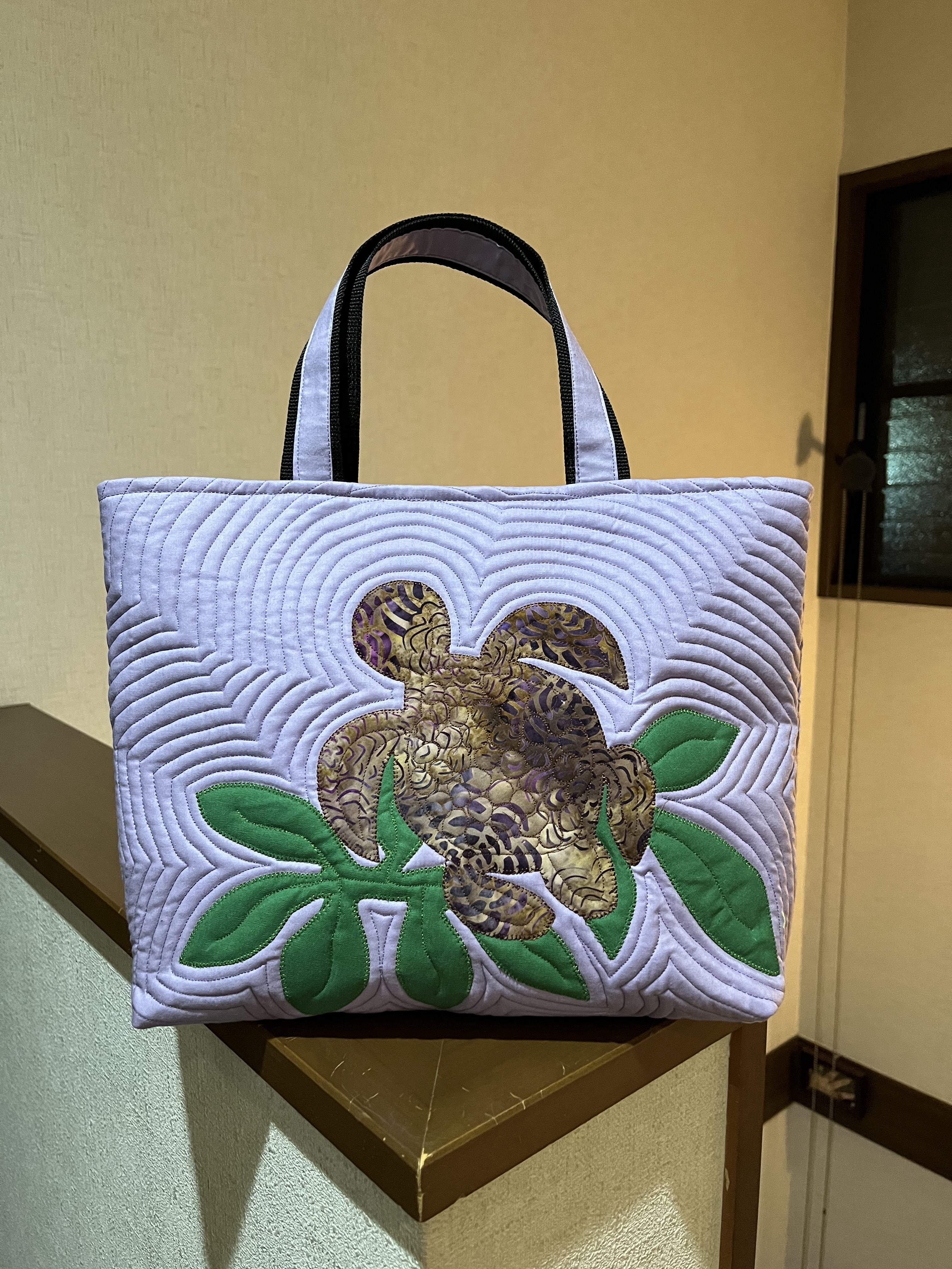 ハワイアンキルト♪ハンドメイドバッグ♪ALOHAクジラ♪ホヌ
