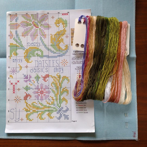 ダメージ加工 手刺繍ライトブルージーンズ 絡繰魂[カラクリダマシイ] 粋 金色双鳳凰刺繍 総刺繍 三日月刺繍