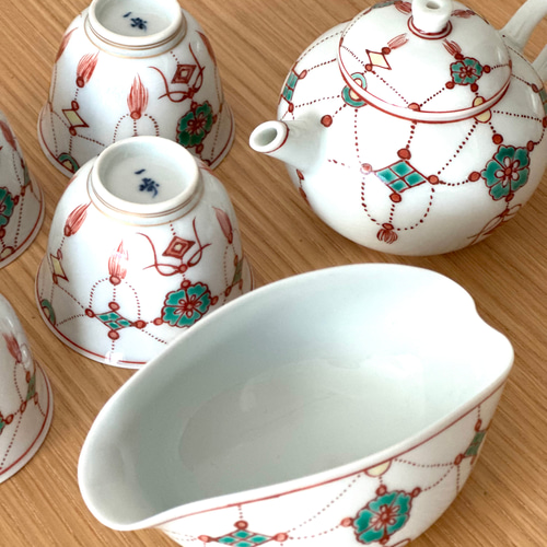 京焼・清水焼】京都 水野春陽窯 赤絵 瓔珞紋 茶器セット(宝瓶 京焼・清水焼】京都 水野春陽窯 赤絵 瓔珞紋 茶器セット(宝瓶