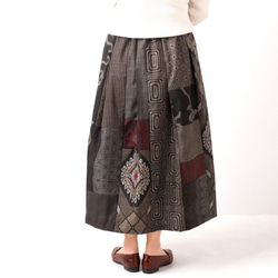 アンティーク大島紬のパッチワークスカート　茶割り込み絣　裏地付き　着物リメイク 1枚目の画像
