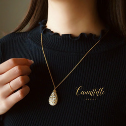 ドイツ製 フィリグリー風ビーズのロング・ネックレス （５０ｃｍ・クリームホワイト） 3枚目の画像