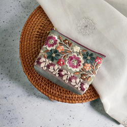 【数量限定】インド刺繍×帆布/マチ付き ティッシュポーチ〈カラフルフラワー〉 1枚目の画像