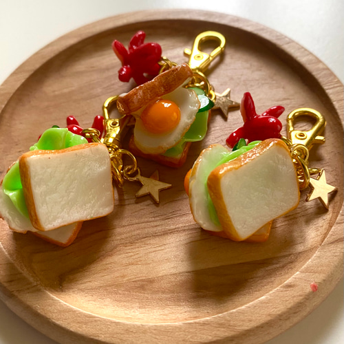 食パン サンドウィッチ フェイクフード チャーム タコさんウインナー