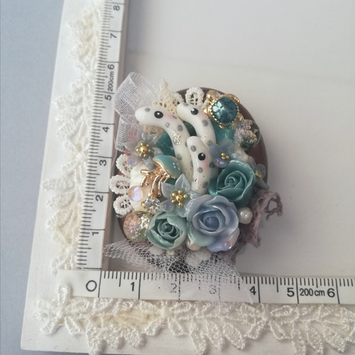 チンアナゴ好きさんに♪sea treasure ～海の宝石～ ブローチ FufuRara