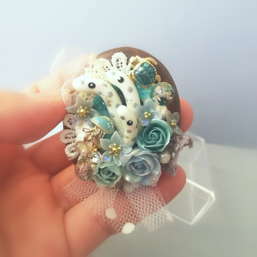 チンアナゴ好きさんに♪sea treasure ～海の宝石～ ブローチ FufuRara