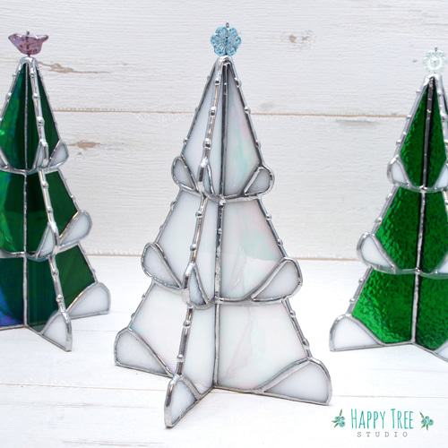 ステンドグラス 冬のツリー ＜白＞ ブルーの小花 クリスマス 自分にご