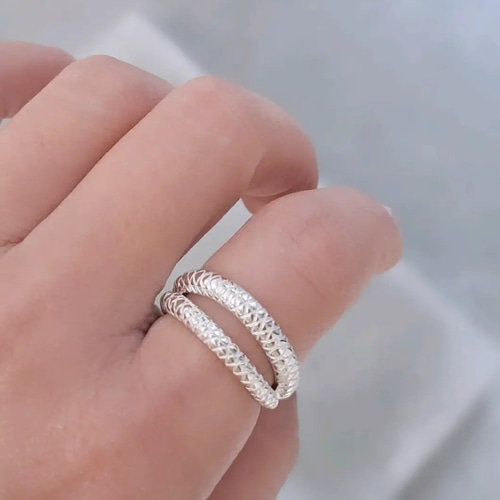 蛇柄リング 】蛇リング 蛇アクセサリー シルバー蛇 蛇ジュエリー