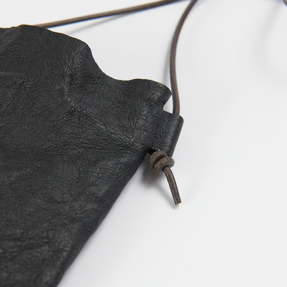 bags by Nelio【革のサコッシュ】 4枚目の画像