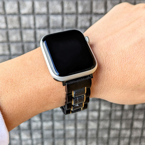 [木錶帶]EINBAND Apple Watch 天然木錶帶 20 毫米黑 Marquina（大理石）x 烏木 第5張的照片