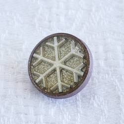 (2個) 15mm スノーフレークのボタン ≪B≫ フランス製　☆ クリスマス 雪の結晶 2枚目の画像