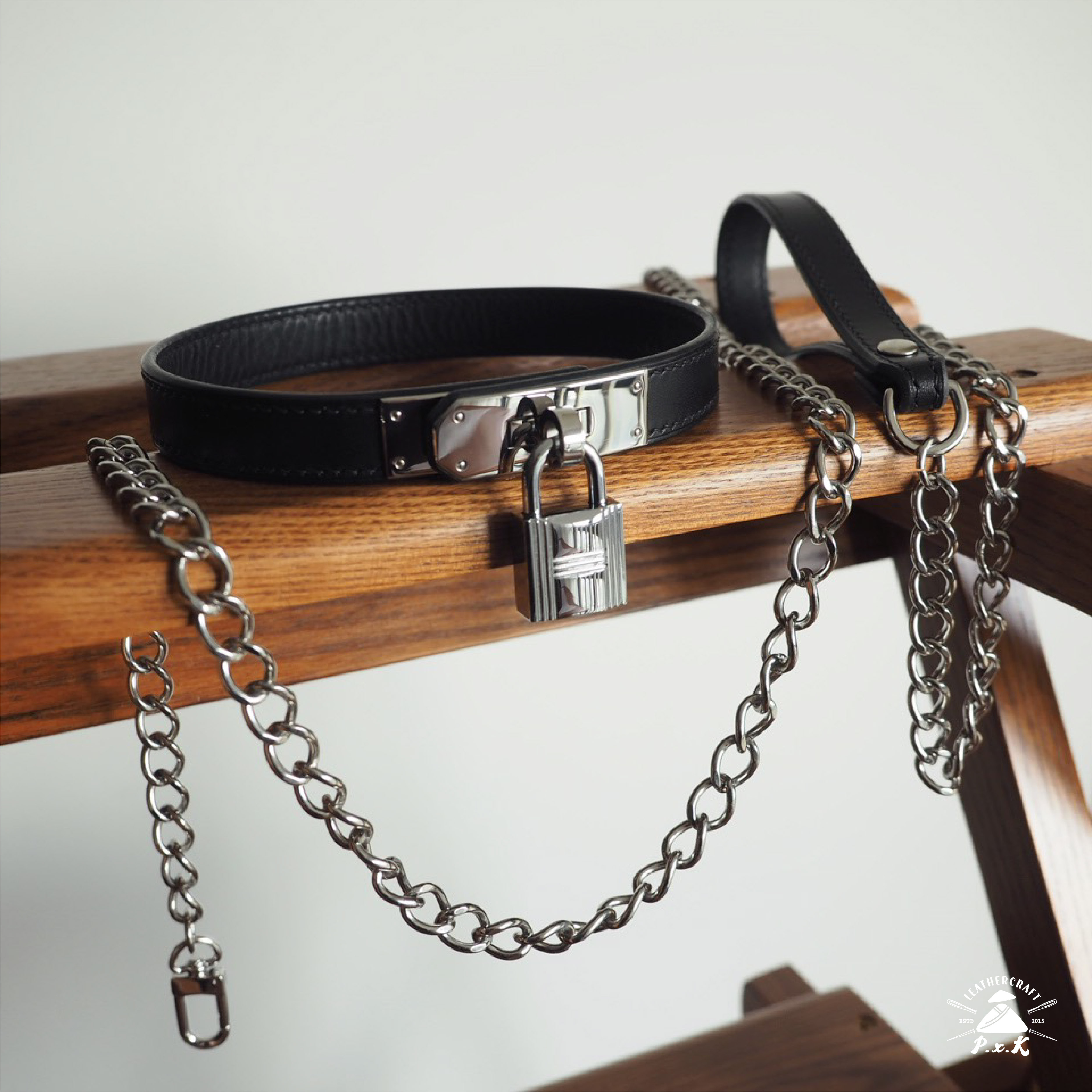 本革の手縫 ペットの首輪 チョーカー choker 名入れ可 カラー 贈り物が選べる