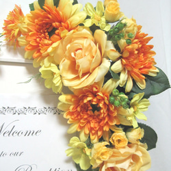 ウェルカムボード装花。生花みたいで高品質な造花使用。ウェディングやインテリアに 2枚目の画像