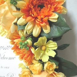 ウェルカムボード装花。生花みたいで高品質な造花使用。ウェディングやインテリアに 3枚目の画像