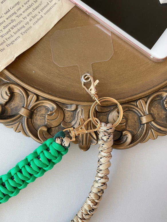 『特集掲載』【長さ選べる】パラコードで作るスマホショルダーストラップ(カラフルグリーン) 13枚目の画像