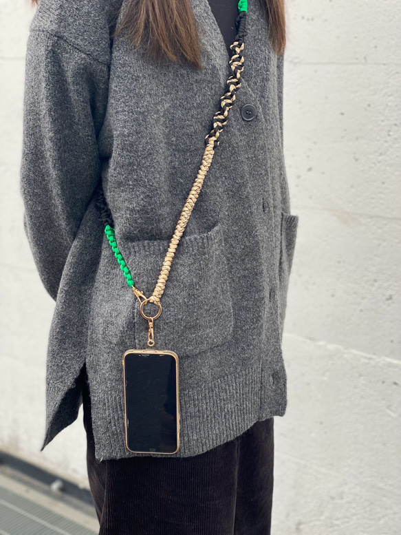 『特集掲載』【長さ選べる】パラコードで作るスマホショルダーストラップ(カラフルグリーン) 11枚目の画像