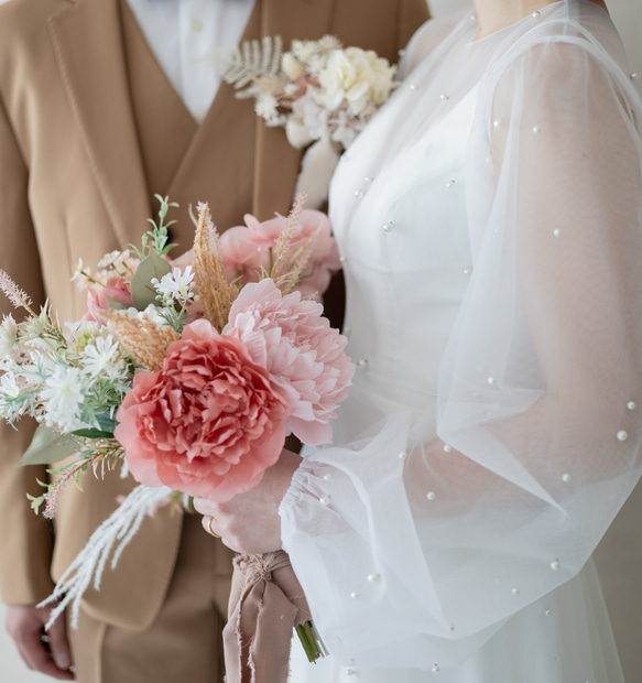 柔らかなパールを纏う花嫁様 Laetitia(レティシア)ドレス ウェディングドレス【レティシア】 レティシア