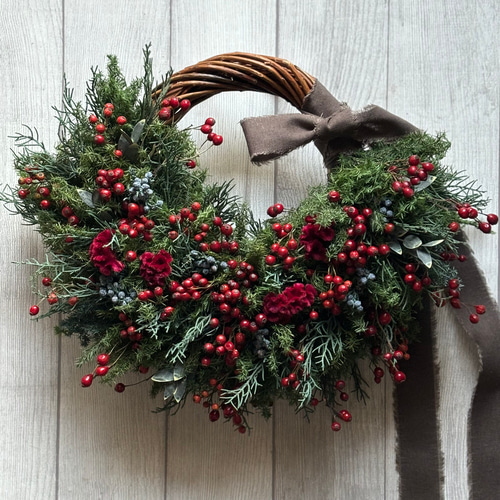 赤い実と鶏頭のクリスマスフライングリース♡クリスマスリース christmas wreath 