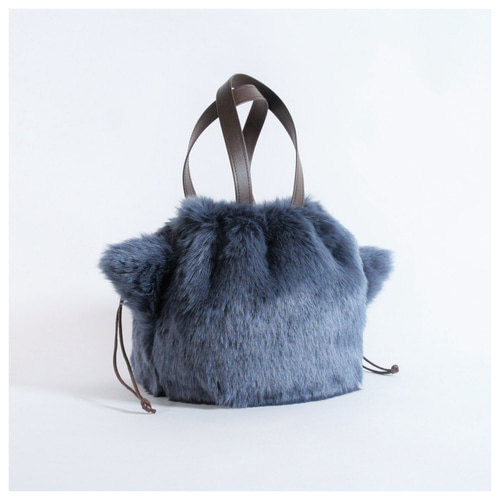 もふもふエコファーの”ねこ耳”巾着バッグ（ネイビーグレー）[ ネコ 猫