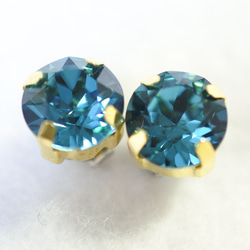 施華洛世奇正常顏色水鑽耳環（8毫米，靛藍，鈦柱） 第1張的照片