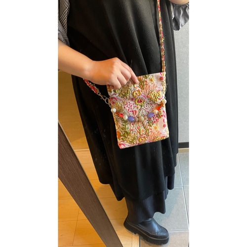 Bonjour 花柄ショルダーバッグ